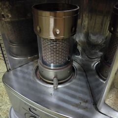 【取りに来てくれる方限定】石油ストーブの画像