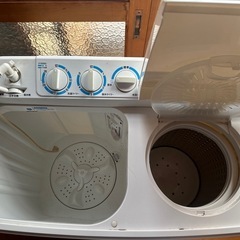 2層式洗濯機洗濯機の画像