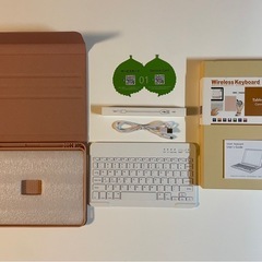 ⭐️新品・未使用⭐️iPad 7 inch🟪Bluetoothワイヤレスキーボード🟪タイプC充電ケーブル🟪iPadカバー：ブック型ケース🟪取扱説明書🟪の画像