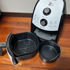 ★受け渡し決定★ノンフライヤー カラーラの画像