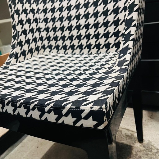《売約済》【武蔵小山店】 【16万円】カルテル Kartell マドモワゼルチェア マドモワゼル フィリップスタルク PhilippeStarck スタルク デザイナーズチェア ラウンジチェア 千鳥柄 ハウンドトゥース デザイナーズ家具 椅子 チェア モダンチェア インテリアチェア