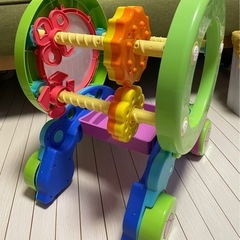 子供　おもちゃ　手押し車