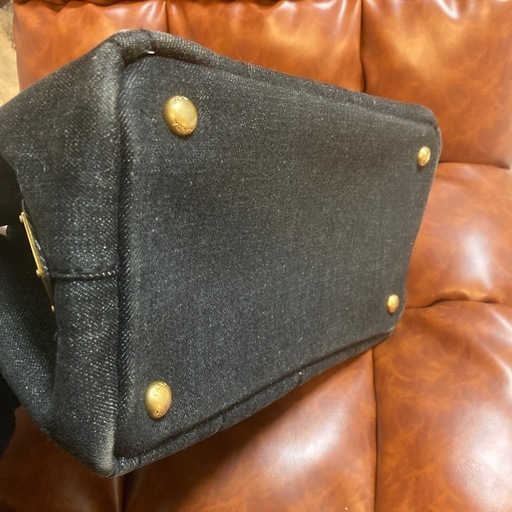 PRADA カナパ