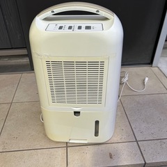 衣類乾燥除湿機　アイリスオーヤマ　2020年製の画像