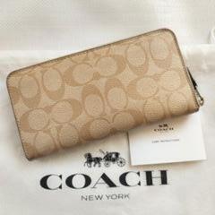 COACH長財布　花柄の画像
