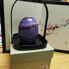 可愛い小さな陶器花瓶花籠置台の画像