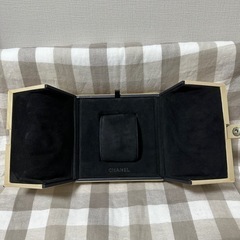 【中古品】【お値下げ致しましたm(_ _)m】CHANELシャネル時計入れ空箱のみ ウォッチケース 空箱の画像