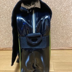 ウォーク エナメルショルダーバッグの画像