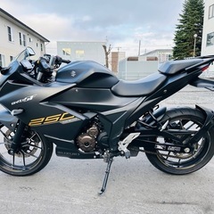 北海道　スズキ　ジクサーSF250 走行少ない　外装美品！タイヤ前後バリ山！の画像