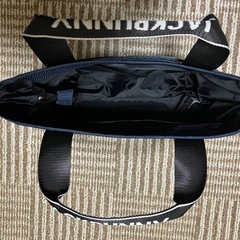 定価の半額以下　カートバッグの画像