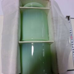 ③★限定品、資生堂花椿、キャリックス、コットンポット●ネット検索お願いいたします。●美術品のような美しさが輝く資生堂 キャリックスーコットンポットークリスタルガラスでつくりあげたこの収納ポットは世界的に有名なジュエリーデザイナー アンジェラ・カミングスが日本の伝統文化とも関わりの深い「竹」をモチーフに特別にデザインした逸品です。状態未使用、★お手数をおかけしますプロフィール必読ですの画像