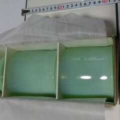 ③★限定品、資生堂花椿、キャリックス、コットンポット●ネット検索お願いいたします。●美術品のような美しさが輝く資生堂 キャリックスーコットンポットークリスタルガラスでつくりあげたこの収納ポットは世界的に有名なジュエリーデザイナー アンジェラ・カミングスが日本の伝統文化とも関わりの深い「竹」をモチーフに特別にデザインした逸品です。状態未使用、★お手数をおかけしますプロフィール必読ですの画像