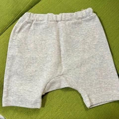 赤ちゃん本舗　80cm5分丈パンツ　新品未使用の画像