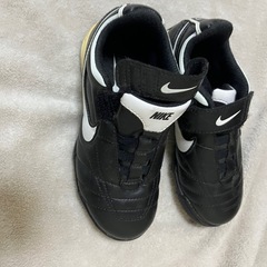 NIKE ナイキ　子供用　シューズの画像