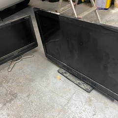 液晶テレビ　ジャンク品２つ