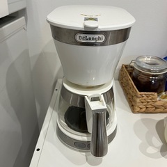 デロンギ　アクティブ ドリップコーヒーメーカー トゥルーホワイト