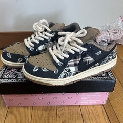 新品未使用 Travis Scott × Nike SB Dunk Lowの画像