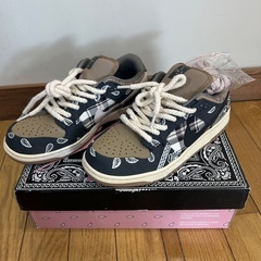 新品未使用 Travis Scott × Nike SB Dun...