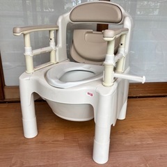 介護用ポータブルトイレ　アロン化成安寿　FX-CP