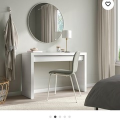 IKEA　ドレッサー　テーブルの画像