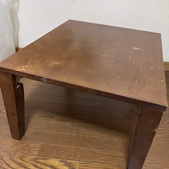 しっかりと安定してます！折り畳み木製テーブル！ダークブラウン