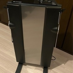 ズボンプレッサー　東芝
