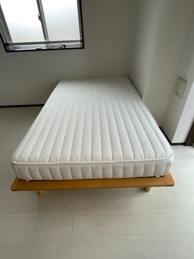 値下げしました！【新品、未使用】ベッドフレーム、マットレス(セミダブル)