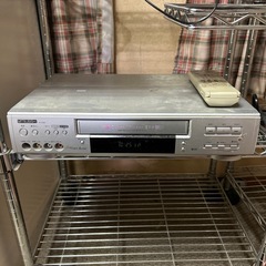 VHS ビデオレコーダー
