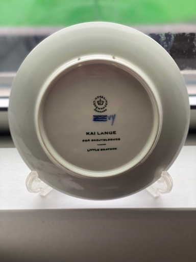 ロイヤルコペンハーゲン (Royal Copenhagen) イヤープレート 1965年