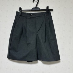 GU タックハーフパンツ