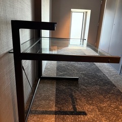 オフィスデスクの画像