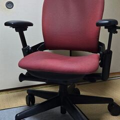 steelcase ＯＡチェアー（2020頃購入中古品)