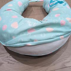 【値下げ】アリエル授乳クッションの画像