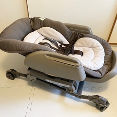 Combi 電動ハイローチェア 
ネムリラ　の画像