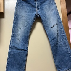 ダメージジーンズ（リーバイス）