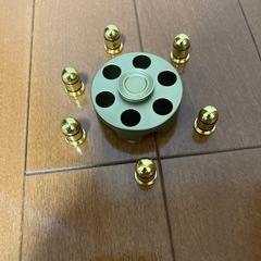 revolverタイプのハンドスピナー！の画像