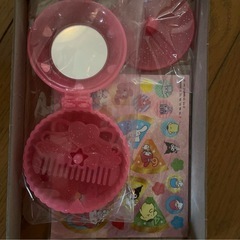 サンリオ ルーレット♡パクト&くし&ミラーの画像
