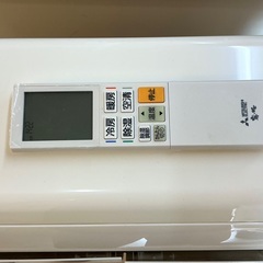 三菱ルーム＜動作・美品＞三菱ルームエアコン・霧ヶ峰ムーブアイ 10畳用(100V) ピュアホワイトムーブアイ コンパクト 掃除機能 人感センサー の画像