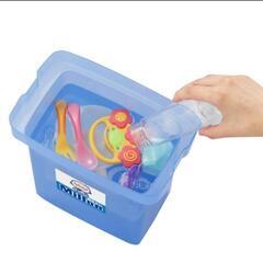 Miltonの青い収納ボックスとスプーンセット、プラスチック製で中型サイズ
の画像