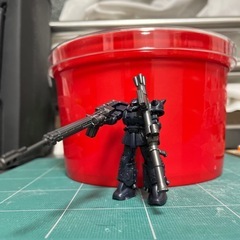 ガンダム　ザク　プラモデル