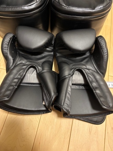 ウイニング　キックミット　グローブ