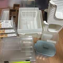 沢山のプラ収納