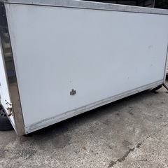 箱　コンテナ　保冷　物置　冷蔵車　保冷コンテナ