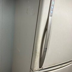 日立冷蔵庫の画像