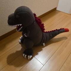 シンゴジラのぬいぐるみ
