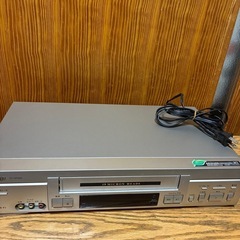 シャープ　VHSデッキ　VC-HF930
