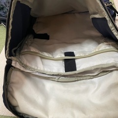 【値下げしました‼️】Coleman　リュック　レインカバー付きの画像