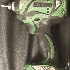 日立工機 HITACHI WH14DBAL　キリ1本　5本ビット付き　ドリル　ドライバー　レンチ　インパクトドライバ コードレス バッテリー無し 建設工具　電動工具　充電式　DIY　中古 動作確認済みの画像