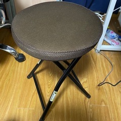 折りたたみ式丸椅子
