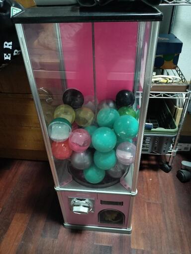 ガチャガチャ本体　1000円用